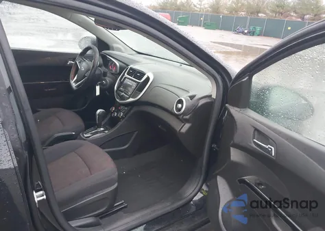 2020 Chevrolet Sonic Fwd Lt 5-Door from USA, damaged, VIN 1G1JD6SB9L4139270